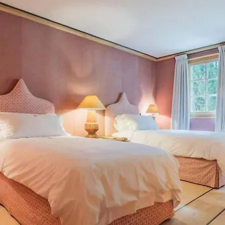 6br Bright And Spacious Chalet With Sauna Vila *